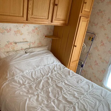 Proche Plage, 2 Chambres, Balcon, Garage - Fr-1-482-138 *